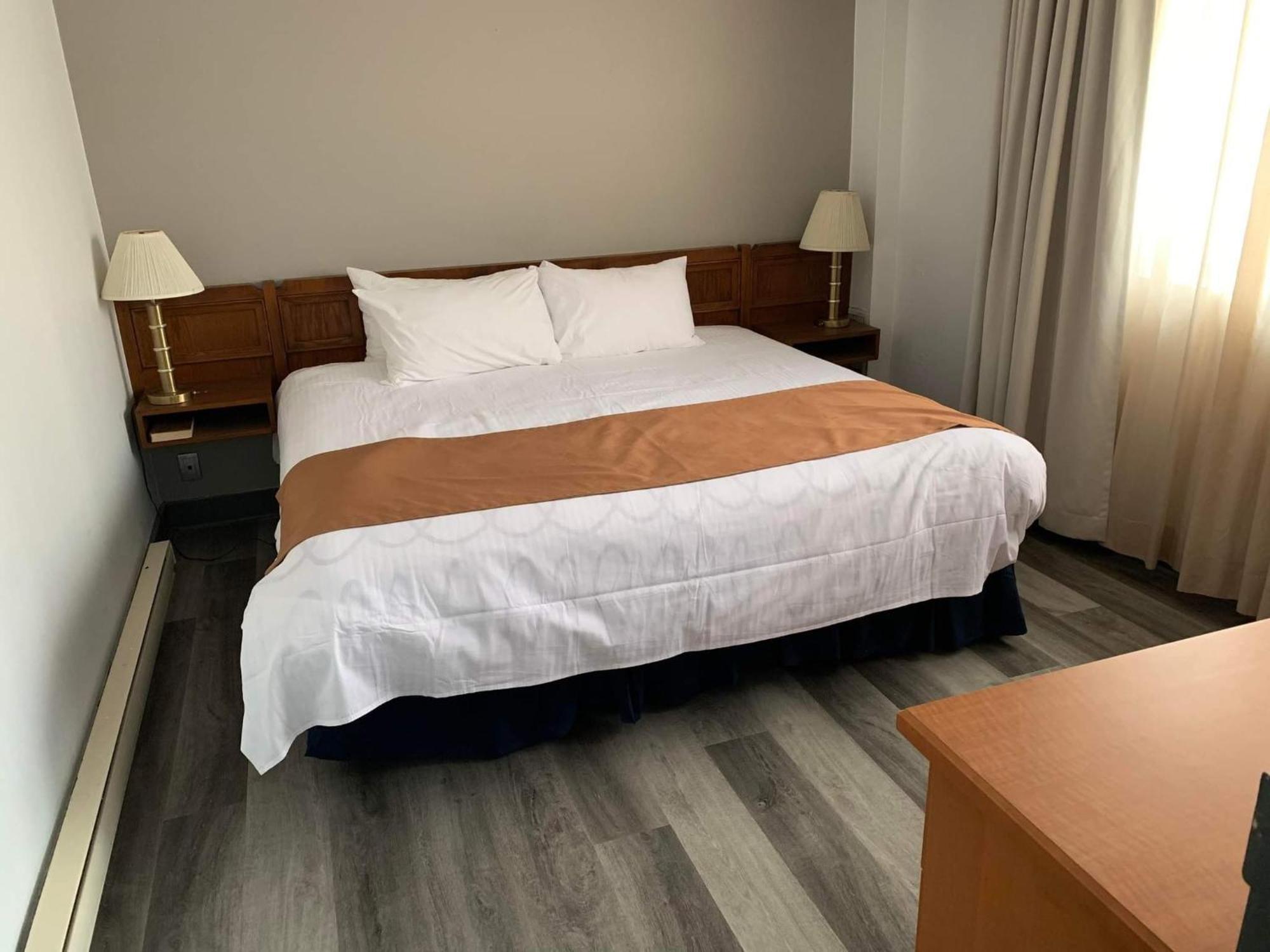 Lagoon City Pier One Resort Екстериор снимка
